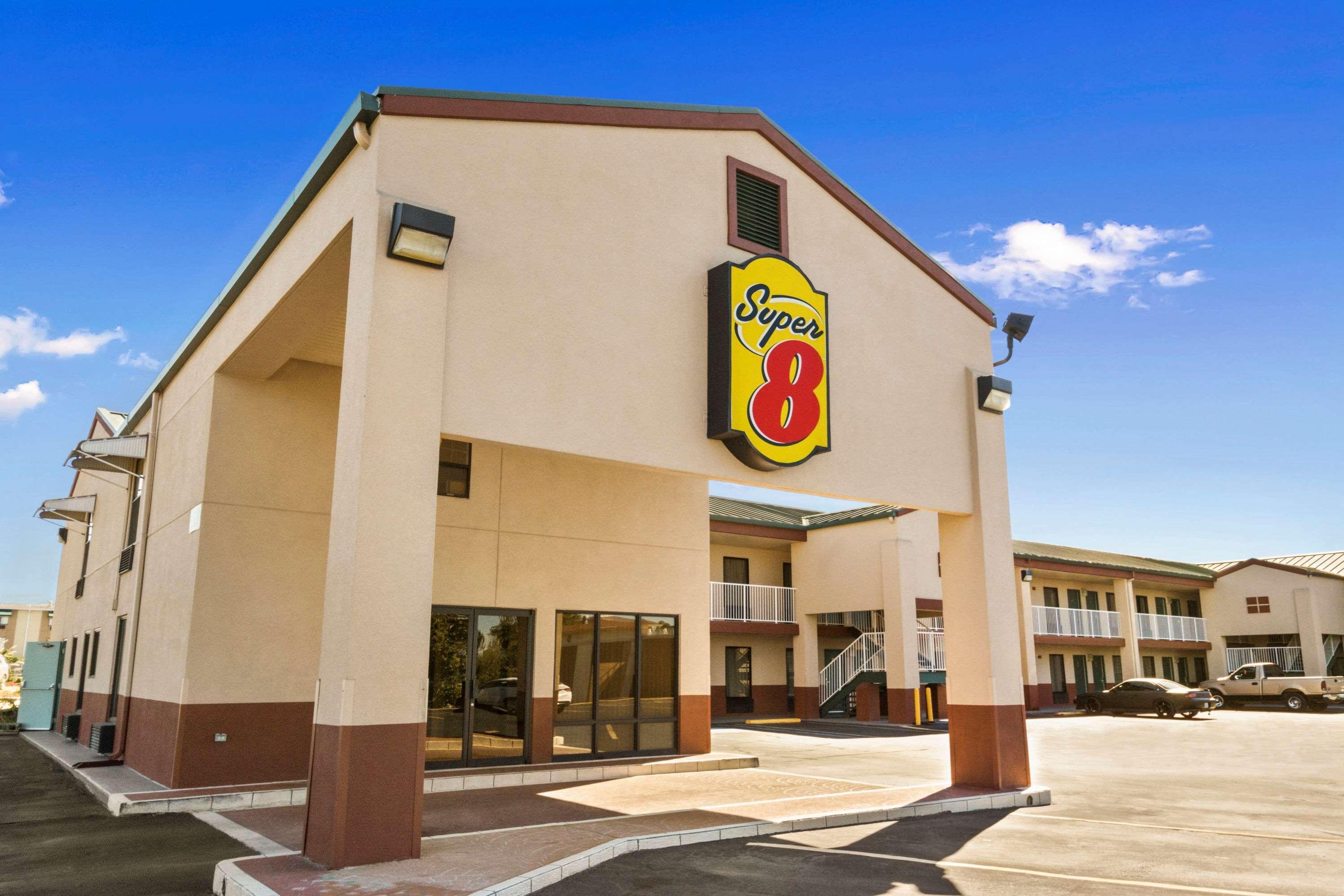 Super 8 By Wyndham Hattiesburg North Dış mekan fotoğraf
