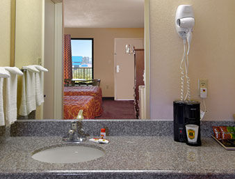 Super 8 By Wyndham Hattiesburg North Dış mekan fotoğraf